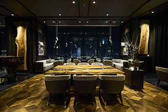 左：中国飯店BAR蒼、右：音楽の木・材料選定