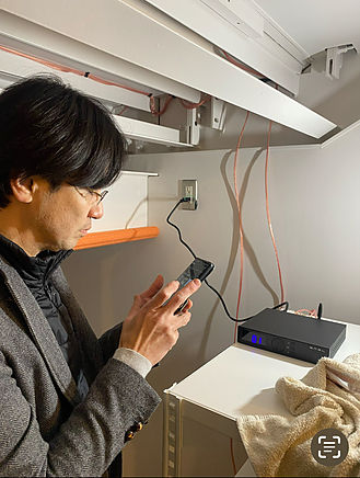 身延町木造中学校・階段踊場スピーカー