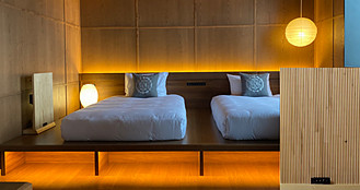 ログハウスのロビーに設置