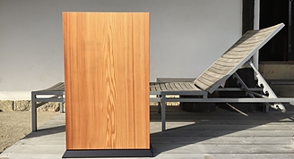 ログハウスのロビーに設置