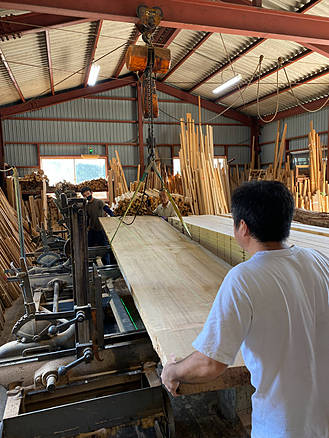 奥出建具店：製材エリア
